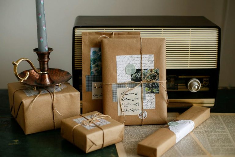 Set de regalo artesanal con barras de lacre, sellos y caja de madera
