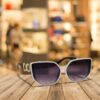 Gafas de sol mujer cuadradas blancas con varilla de cadena dorada