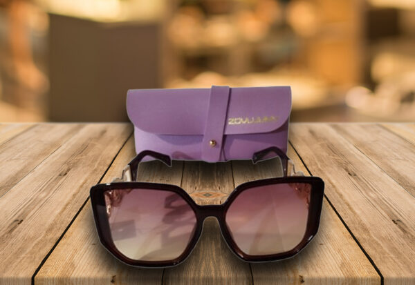 Gafas de sol mujer marrón oversize con estuche lila, vista frontal