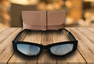 Gafas de sol rectangulares estrechas negras con lente azul espejo, estilo 90s