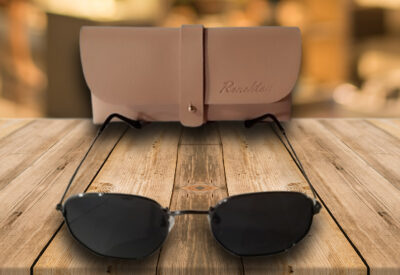Gafas de sol metálicas hexagonales negras con lente negro y doble puente, estilo vintage